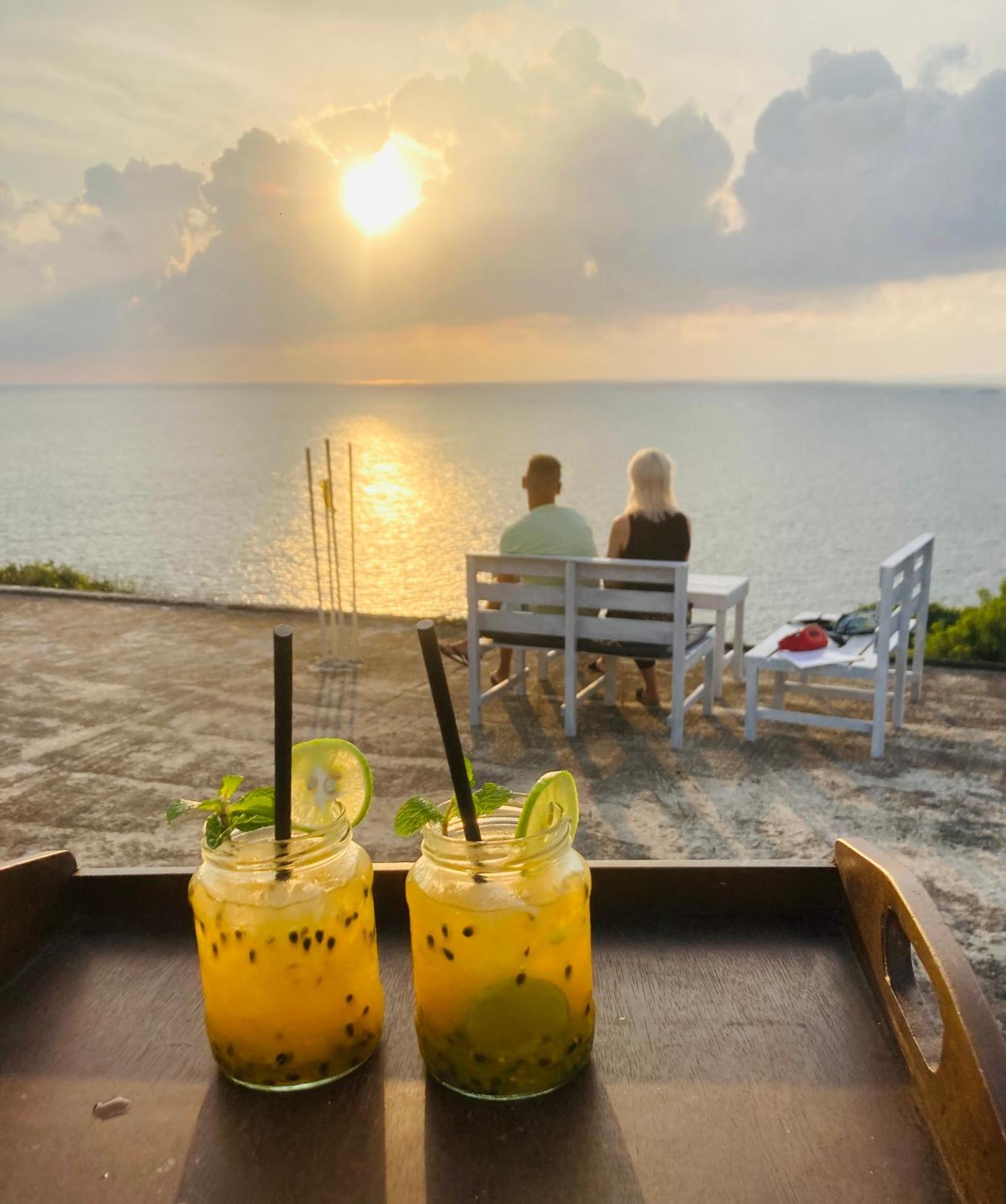 Jungle Beach Restaurant And Hotel-Jbr Galle Zewnętrze zdjęcie